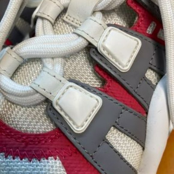 Louis Vuitton Archlight Sneakers - Picture 8 of 10